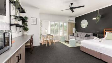 1 多间卧室、床单