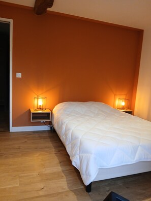 4 bedrooms, WiFi - Charming house (Meillac)