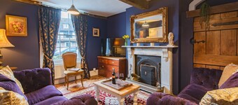 Hearts of Oak -  a holiday let that sleeps 6 guests  in 3 bedrooms