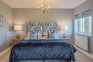 6 bedrooms, internet