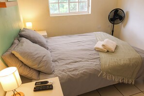 熨斗/熨衣板、WiFi、床单