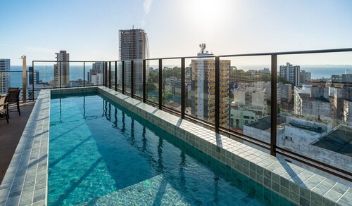 Units in Building With Swimming Pool in Barra-ssa - EUB