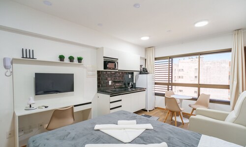 Units in Building With Swimming Pool in Barra-ssa - EUB
