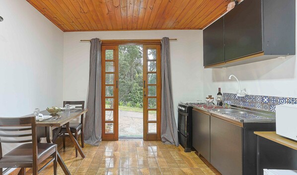 Basic Villa | Private kitchen