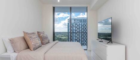 2 Schlafzimmer, Schreibtisch, Bügeleisen/Bügelbrett, WLAN