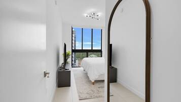 1 bedroom, desk, iron/ironing board, WiFi