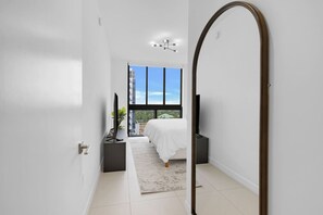 1 chambre, bureau, fer et planche à repasser, Wi-Fi