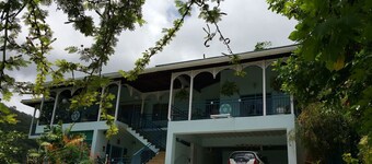 Hillview Sanctuary | Birdsong•Pool•Wellness•Sunset