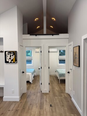 2 dormitoris, planxa i posts de planxar, wifi gratuïta i roba de llit 