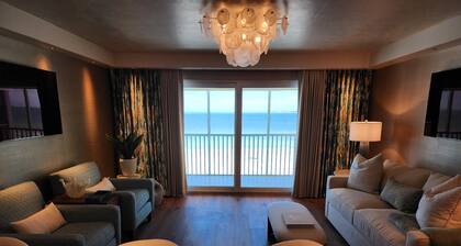 Solara Penthouse at Vacation Villas Luxury Beachfront Escape with Great Views