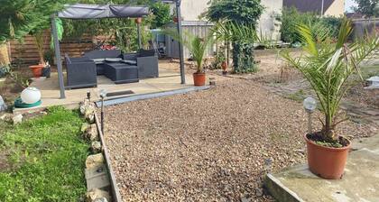 Escale secrĂšte Montargis Jacuzzi Terrasse Parking gratuit