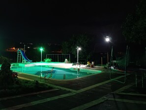 Piscine extérieure