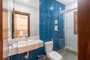 Basic Villa | Bathroom