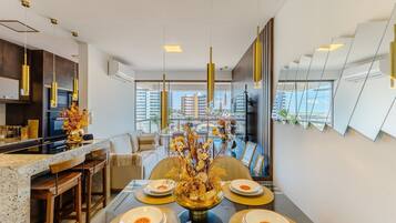 شقة بتجهيزات أساسية | تناول الطعام