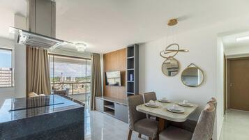 Basic Apartment | Dining