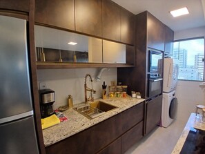 Basic Apartment | Private kitchen