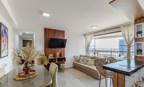Basic Apartment | Living area