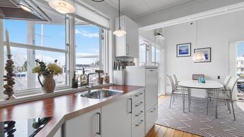 Frigorífic, forn, placa de cuina i rentaplats