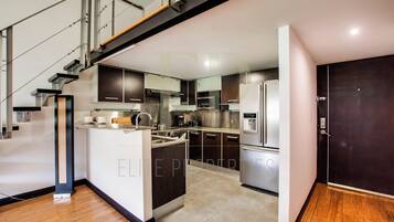 Microonde, forno, piano cottura