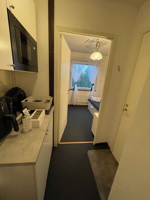 1 slaapkamer, een bureau, een strijkplank/strijkijzer, gratis wifi