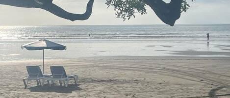 Beach nearby, beach towels