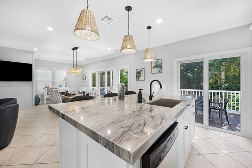 Villa 7218 on Duck Key - 3 BR & 3 BA - Boat Slip Available