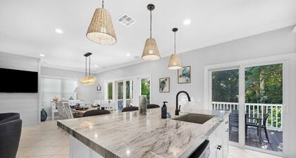 Villa 7218 on Duck Key - 3 BR & 3 BA - Boat Slip Available