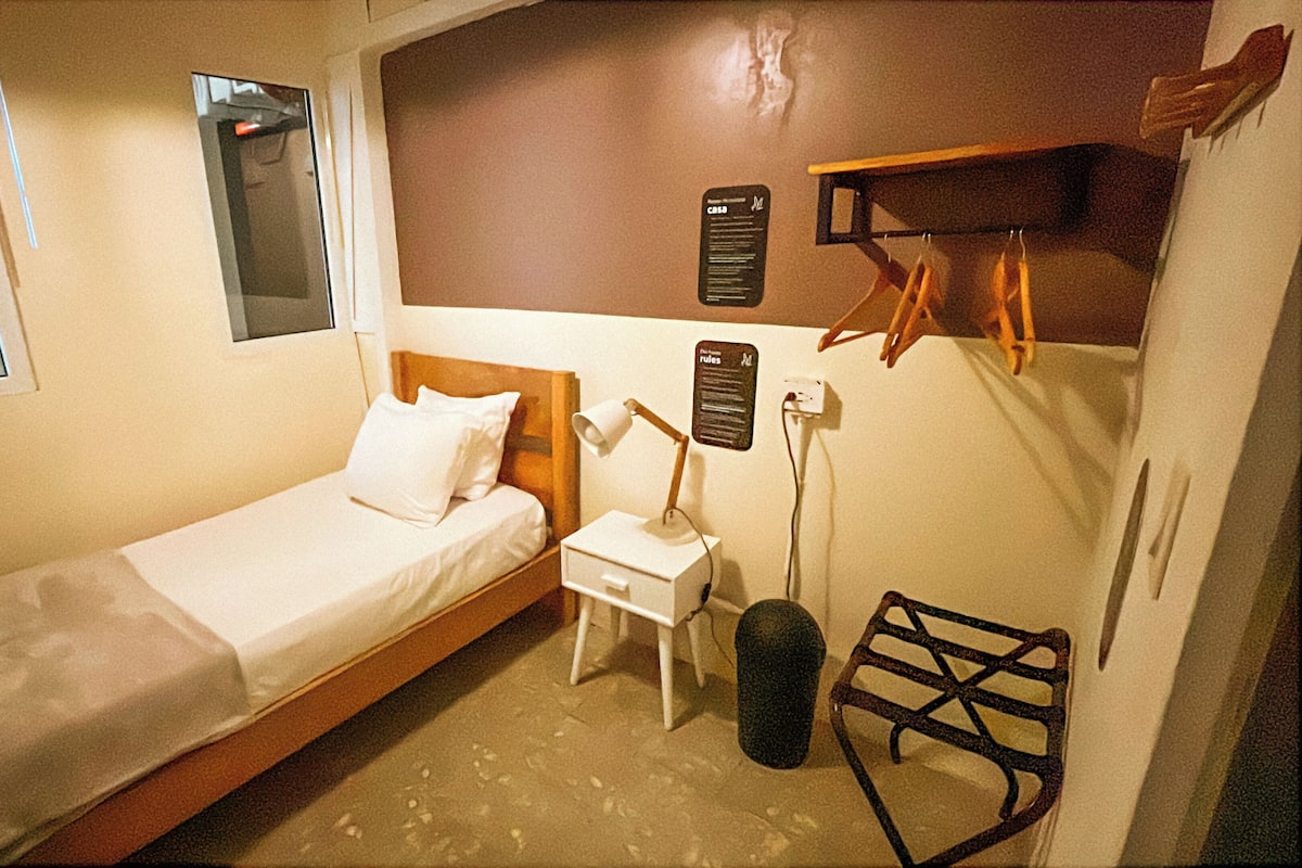 Basic Double Room Single Use, 1 Single Bed | Hypo-allergenic bedding, soundproofing, free WiFi, bed sheets