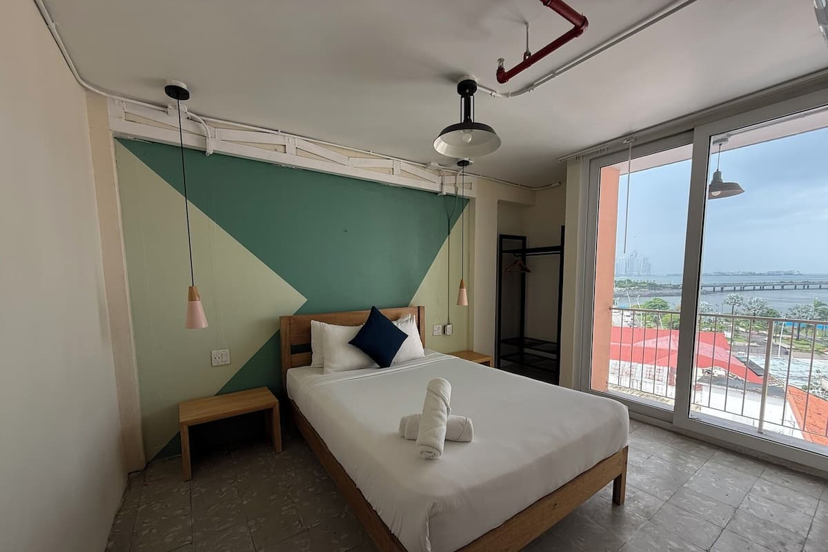 Superior Double Room, 1 Double Bed, Balcony, Sea View | Hypo-allergenic bedding, soundproofing, free WiFi, bed sheets