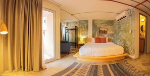 Studio, 1 Double Bed, Balcony | In-room safe, free WiFi