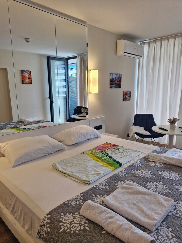 1 chambre, fer et planche à repasser, Wi-Fi