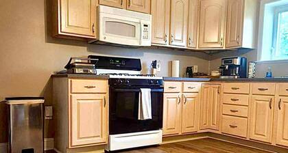 Near Philly-Pet Friendly- 10 Min From Airport-Super Centralized- Stadium- Eagles