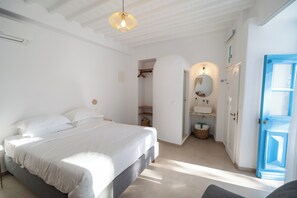 Bügeleisen/Bügelbrett, Reisekinderbett, kostenloses WLAN, Bettwäsche