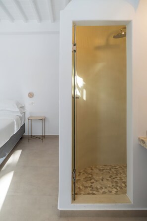 1 bedroom, iron/ironing board, travel crib, free WiFi