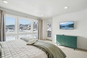 3 dormitorios, tabla de planchar con plancha, wifi gratis y ropa de cama