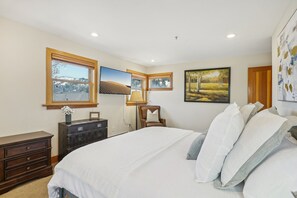 3 chambres, fer et planche à repasser, accès au Wi-Fi (inclus)