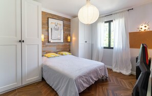 3 quartos, Wi-Fi de cortesia, roupa de cama