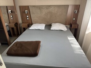 3 bedrooms