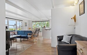 Smart-tv och eldstad