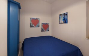 2 bedrooms