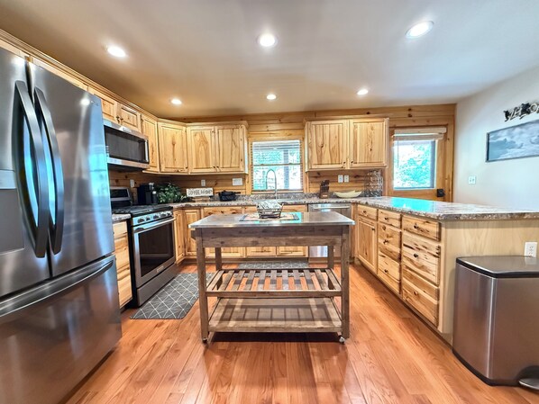 Micro-ondes, four, plaque de cuisson