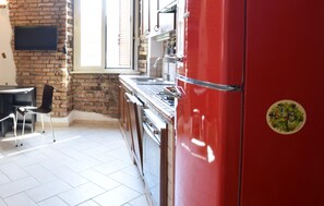 Kühlschrank, Herdplatte, Geschirrspüler