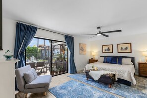 3 quartos, escrivaninha, ferros/tábuas de passar roupa