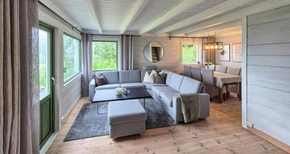 Amazing home in Aksdal with WiFi