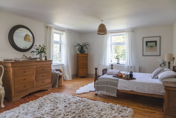 8 Schlafzimmer, Bügeleisen/Bügelbrett, kostenloses WLAN, Bettwäsche