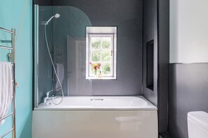 Douche, séchoir à cheveux