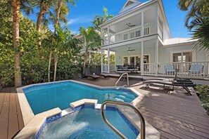 Alberca al aire libre 