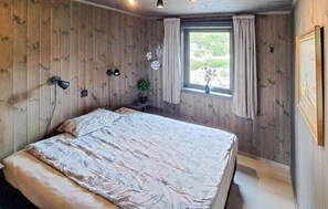 4 soverom, reiseseng for barn og wi-fi (inkludert)