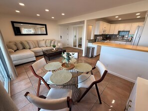 Interior - Cozy Beachfront Getaway! (Los Angeles)