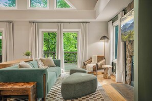 Smart TV, fireplace, foosball, books